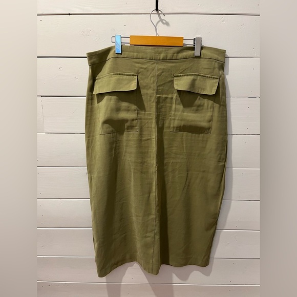 Khaki Pencil Skirt – C&A – EUR 46 💚 - Picture 1 of 9